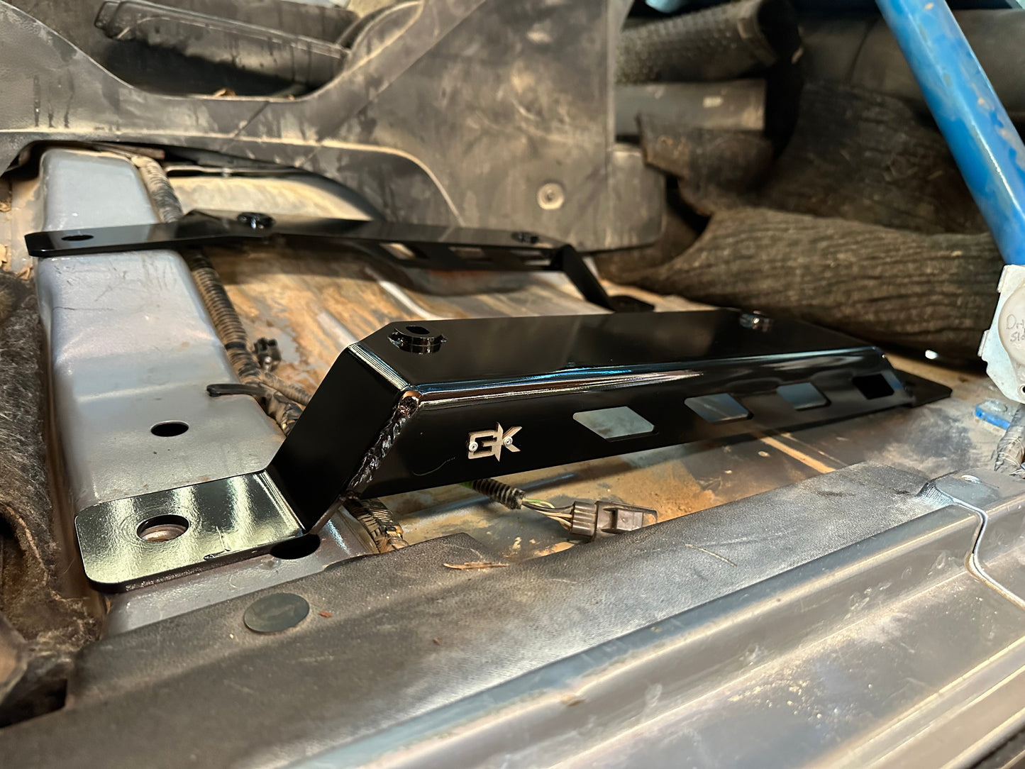 "Big and Tall" PRP Seat Lowering Brackets for Jeep JKU Wrangler