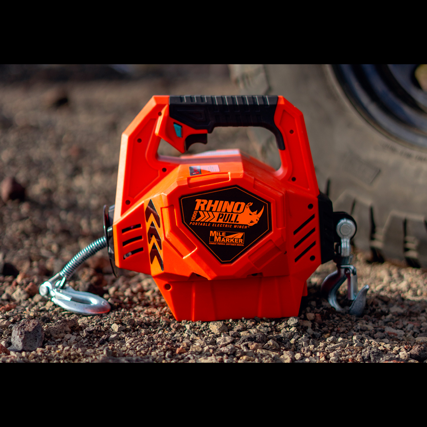 RHINO PULL 1000™ Portable Electric Winch
