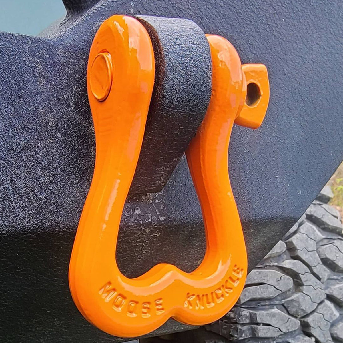 Moose Knuckle Offroad Obscene Orange Shackles Close Up B-Ring Dring 3/4 Inch