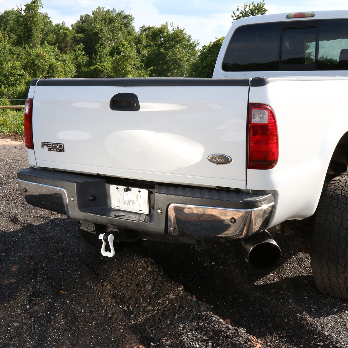 White Truck Shackle Ford F-350 Hitch Receiver Truck Nuts Moose Knuckle Offroad